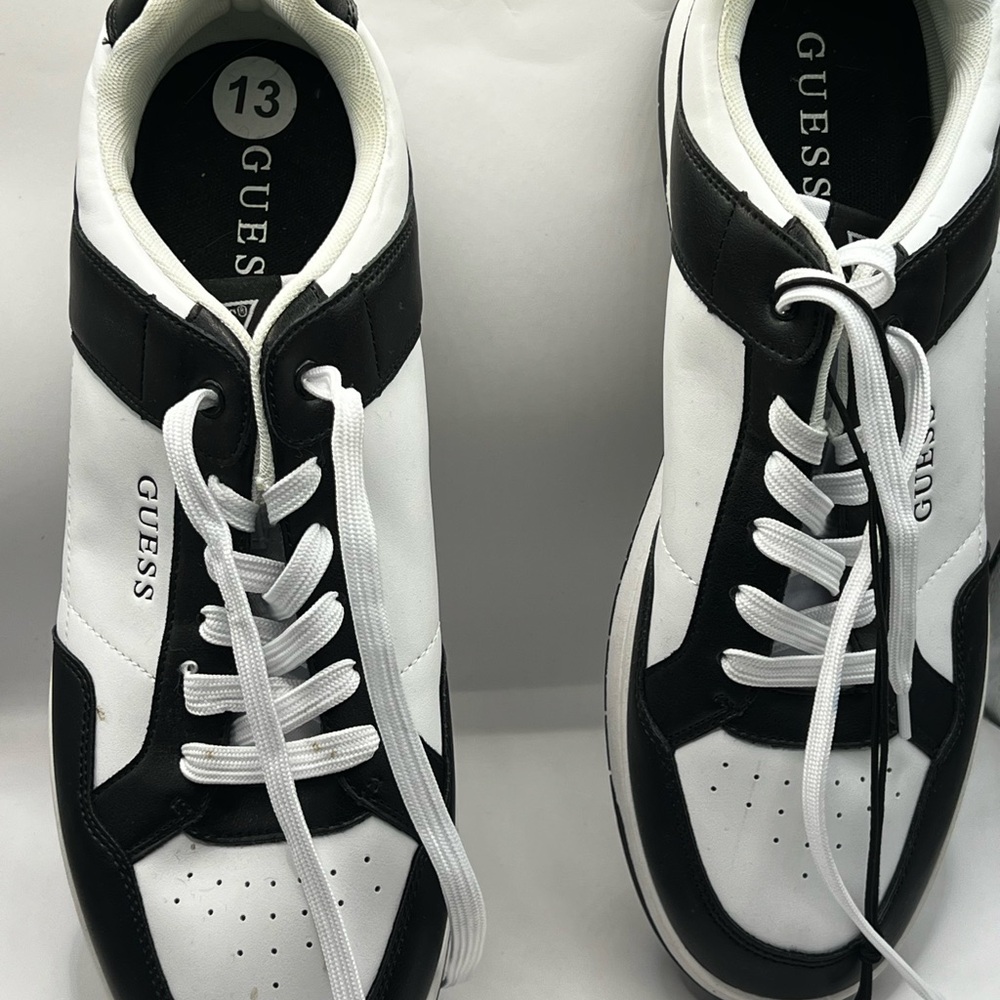 Guess mens Shoe Size 13 Black and White Low Top new manmade